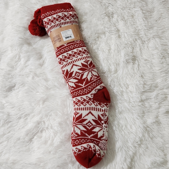 Muk Luks Red and White Fairisle Fuzzy Lounge Socks - Picture 2 of 7